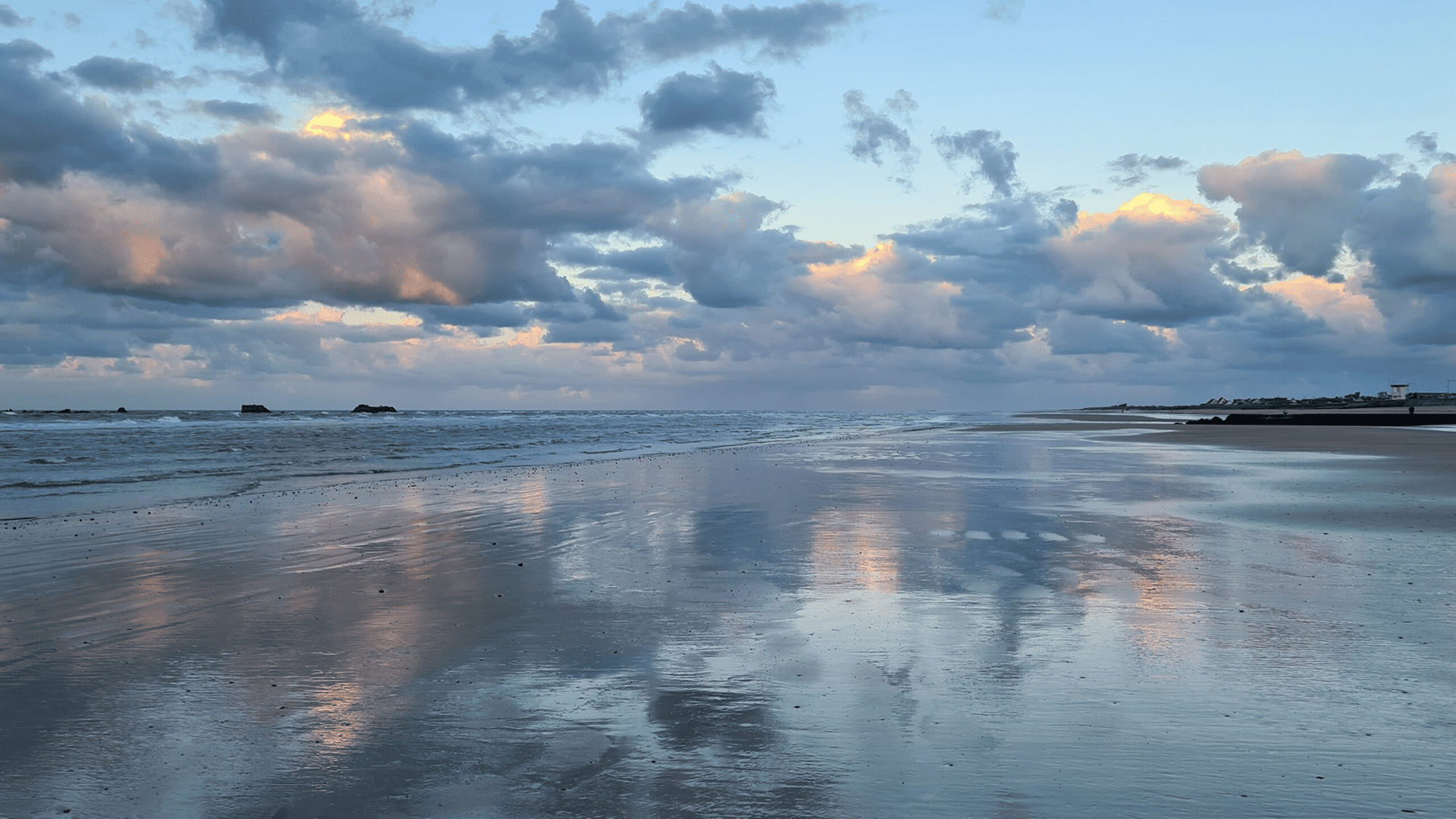 Plage normande au crépuscule - Hypnose à Caen